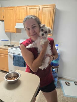 Clara Argote, pet sitter in Orlando FL